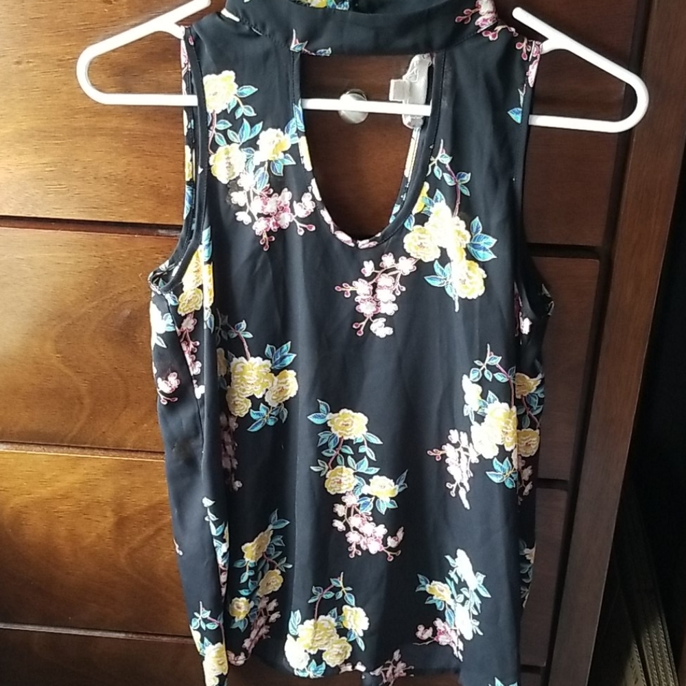 Floral top